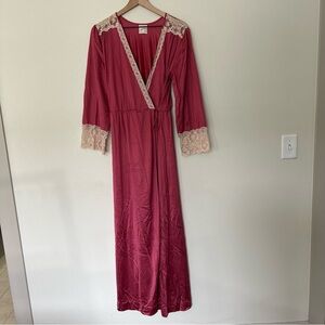 VINTAGE LE VOY'S Elegant Lace Trim Victorian Tie Waist Robe Boudoir Lingerie